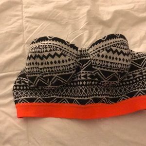 Bra-Lette crop. Forever 21